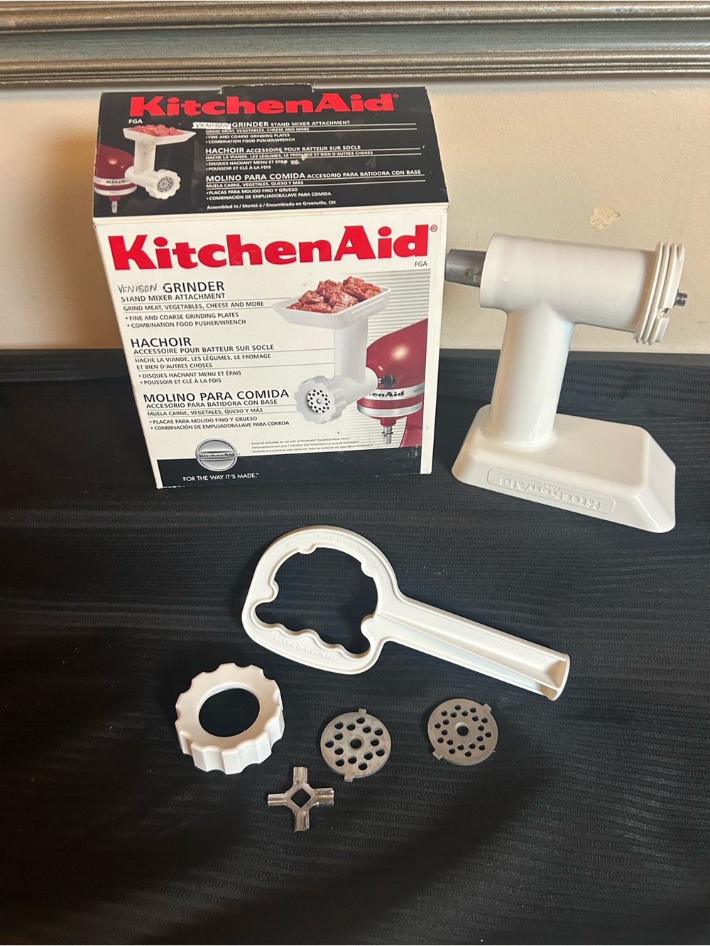 KitchenAid FGA Food Grinder Stand Mixer Attachment – New Unused Complete